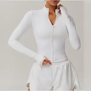 Cropped Yoga Jacket for Women, Slim Fit and Stretchy Design for Gym and Running