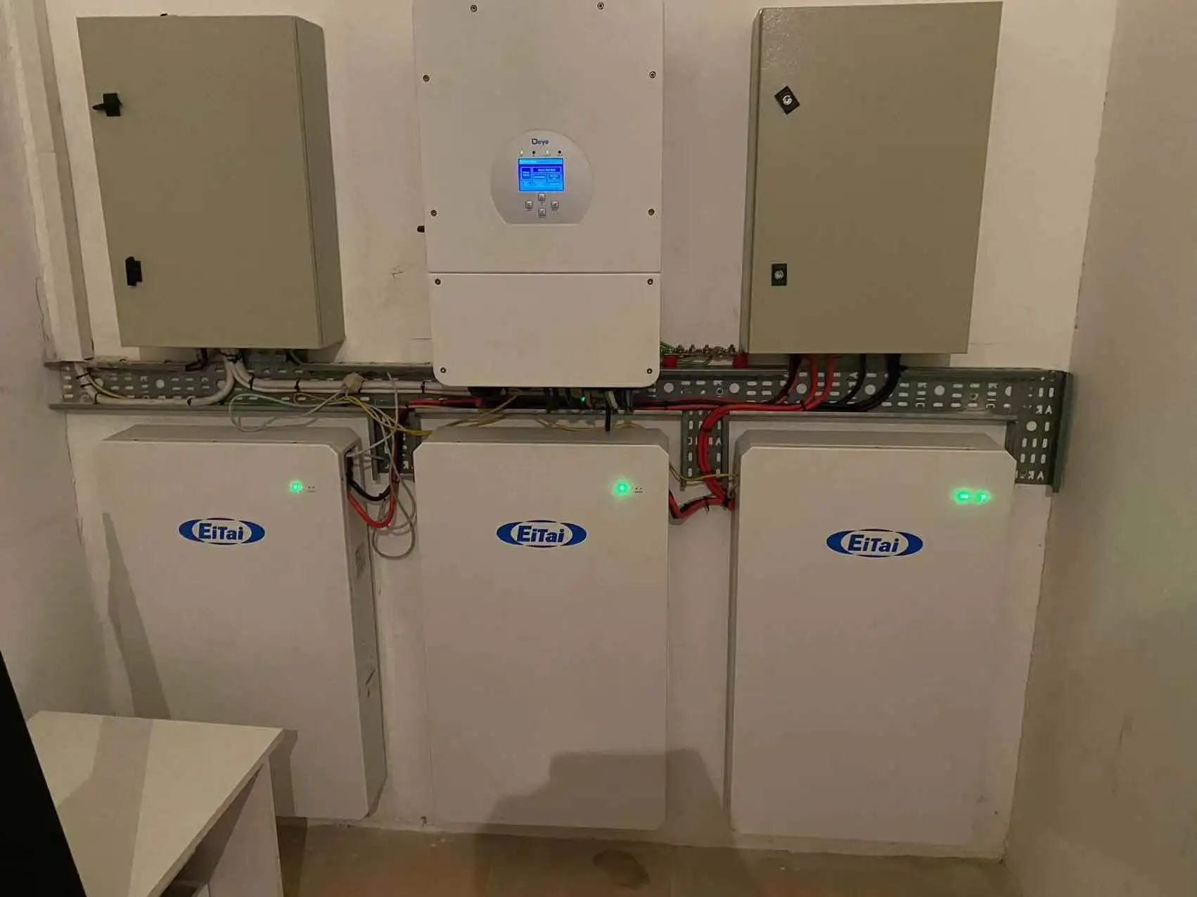 EITAI Solar Battery House System Sunsynk Solar Battery 48V 50Ah 100Ah 200Ah CATL Electric Battery