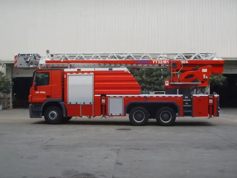 JDF 30mから60mの高所作業車両 消防用赤色4000Lタンク付き