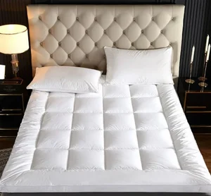 Wholesale Handmade 100% Long Strand Mulberry Silk Down Comforter Soft Warm Bedding for Home Hotel Bedroom Premium