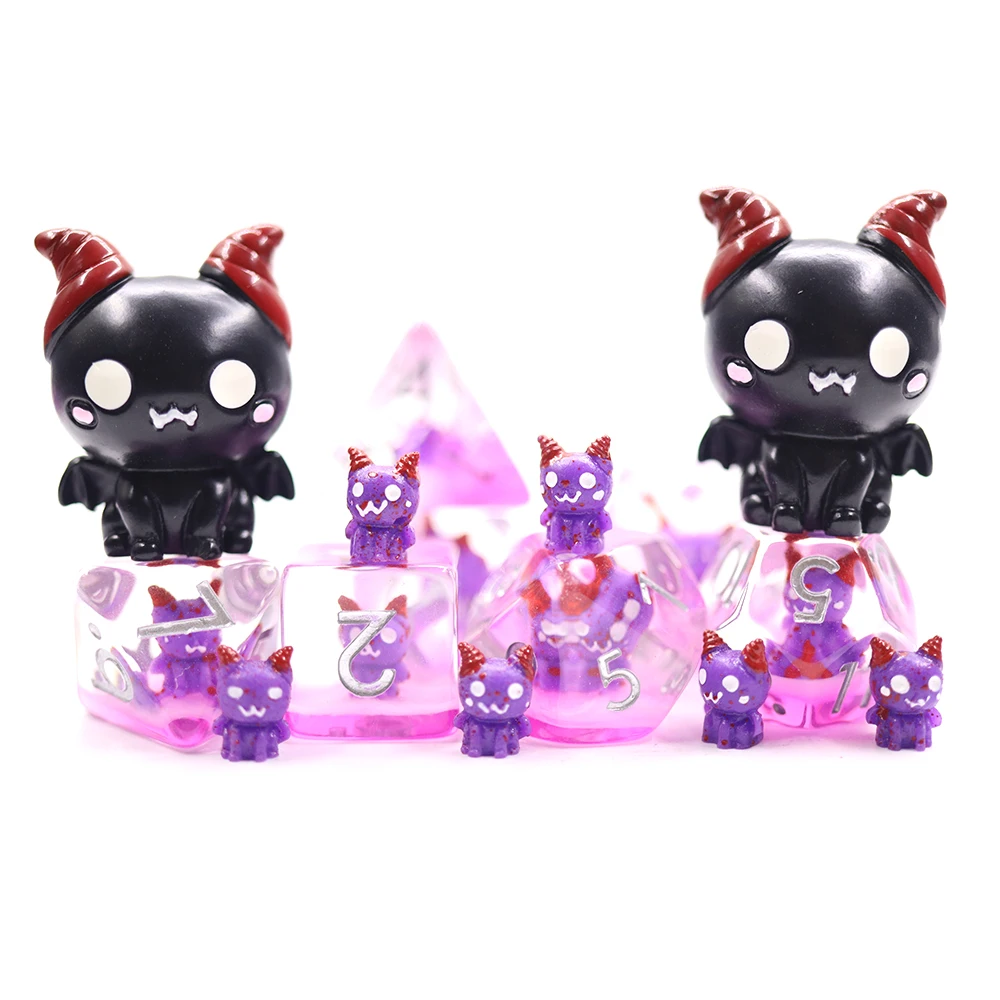 High Quality 7Pcs Resin Dice Set Transparent DND Board Game Inclusion Demon Soft Edge Featuring 7Pcs Resin Dice