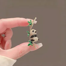 Chinese Style Retro All-Match Anti-Walking Pin Suit  Accessories Cute Panda Brooch Rising Metal Rhinestone Wedding Gifts