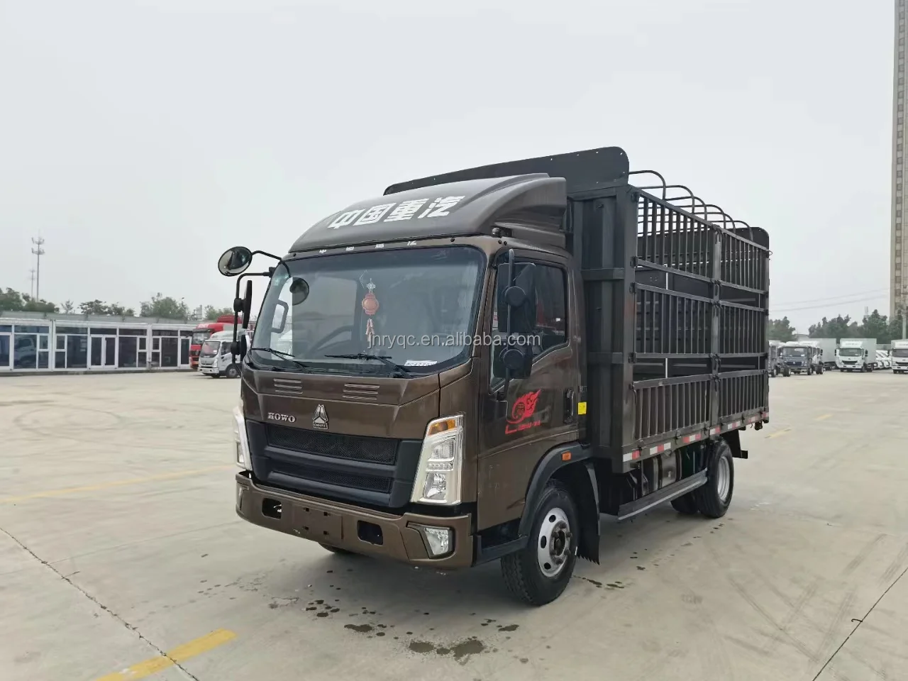 Sinotruk Howo 4x2 Used Light Cargo Truck 20ft Small Cargo Truck Used