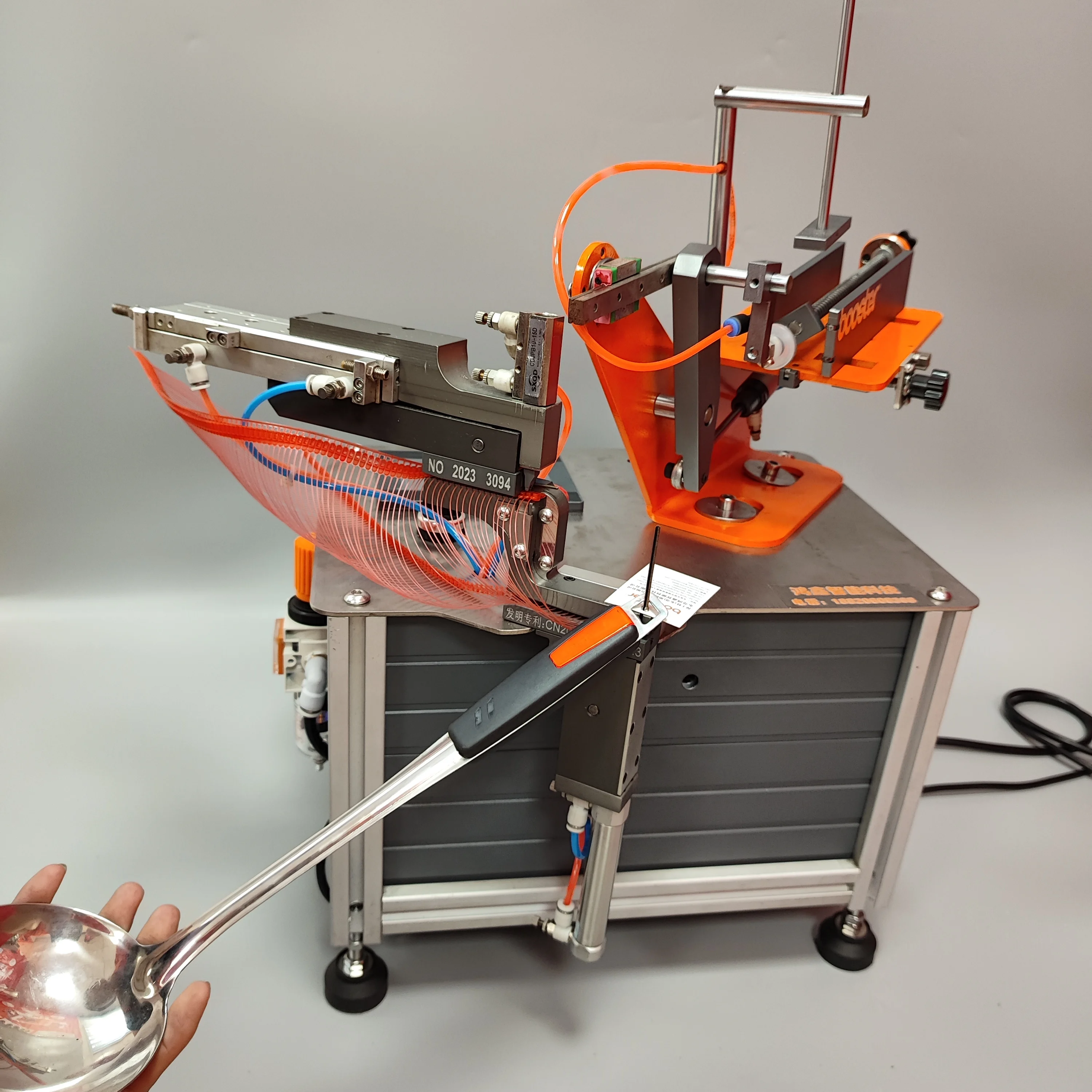 Hanging Tag Tying Machine Automatic Sticker Tagging Machine Loop Lock Gun Cloth Tag Machine for hang Labels