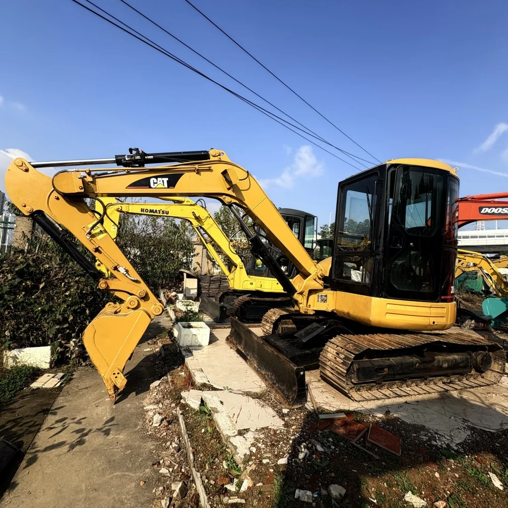 Caterpillar 305 CR Excavator - High Performance and Efficiency for Construction Projects
