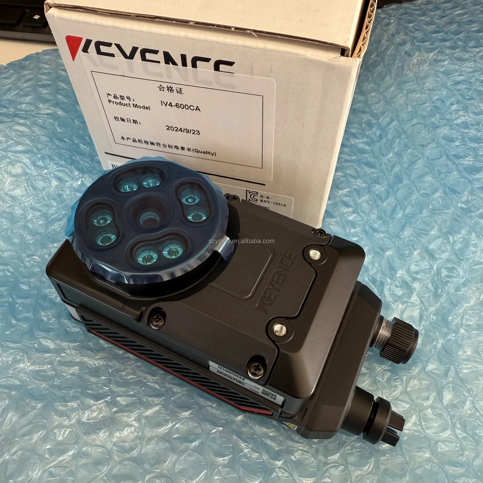 KEYENCE IV4-G600CA センサー s-l400.jpg