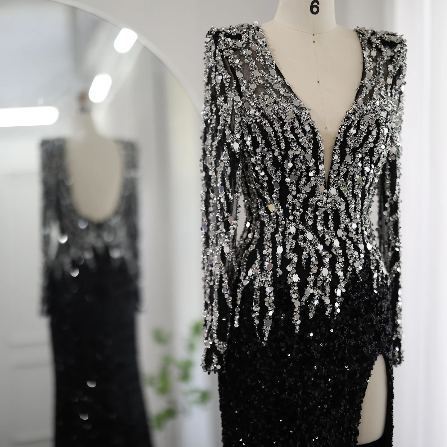 Shop Our Elegant Luxury Black Mermaid Dubai Evening Dresses Shop Our Elegant Luxury Black Mermaid Dubai Evening Dresses