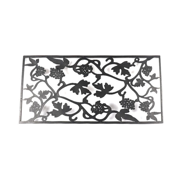 2024 New Design Grape Pattern Black Garden Plastic Ornamental Fence Panel