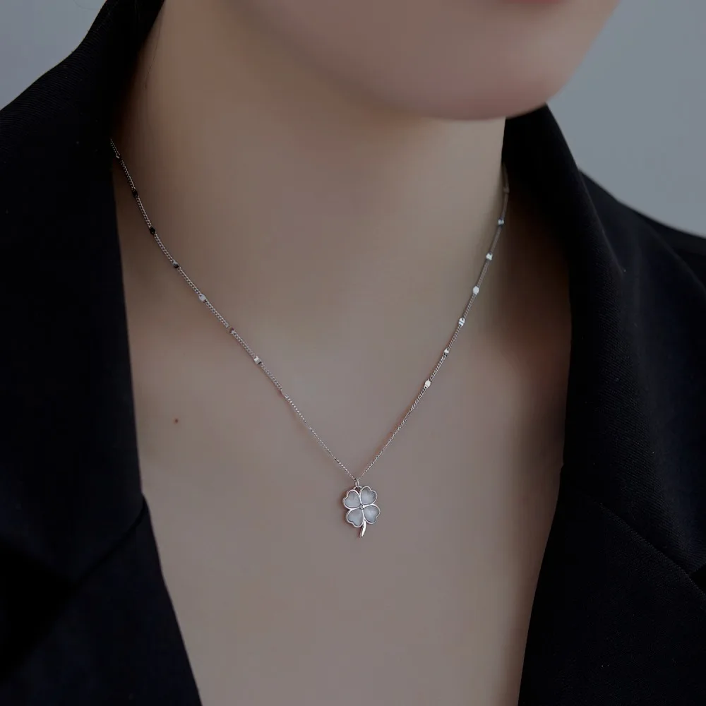 KAKODIY Women's Custom Boutique Jewelry Brand 925 Sterling Silver Jewelry Fine Silver 18K Gold Plated Clover Necklace for Women detail 4