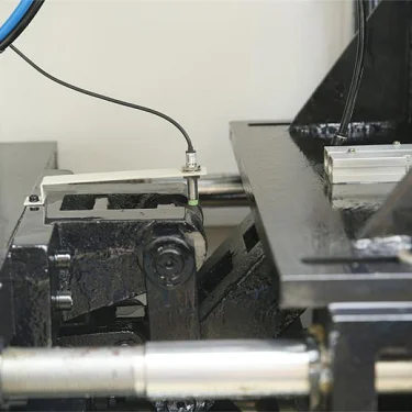 Preform Loading Automatic 4 Cavity PET Bottle Blowing Machine