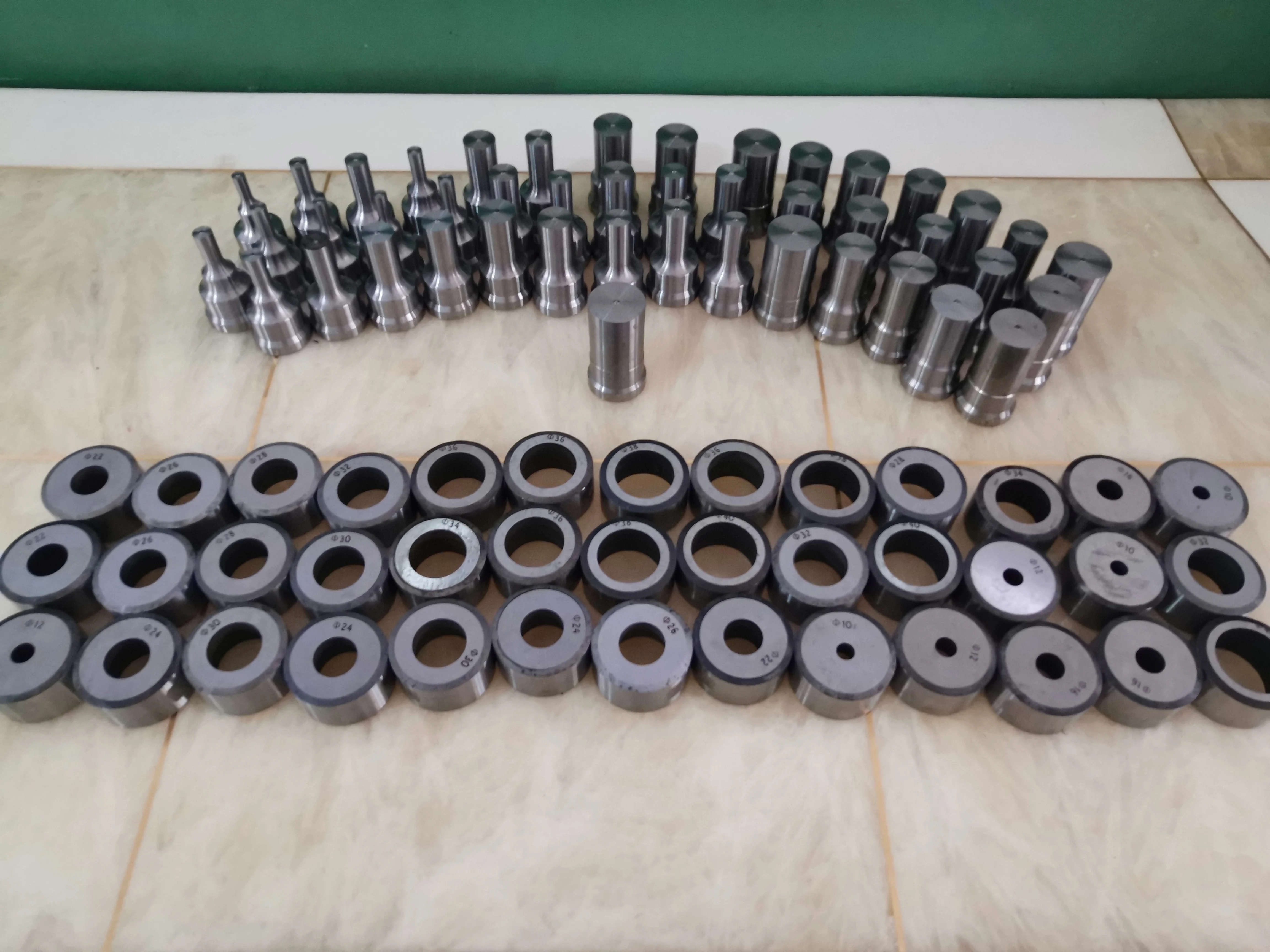 
 hole punching machine dies of Hydraulic punching and shearing ironworker machine  