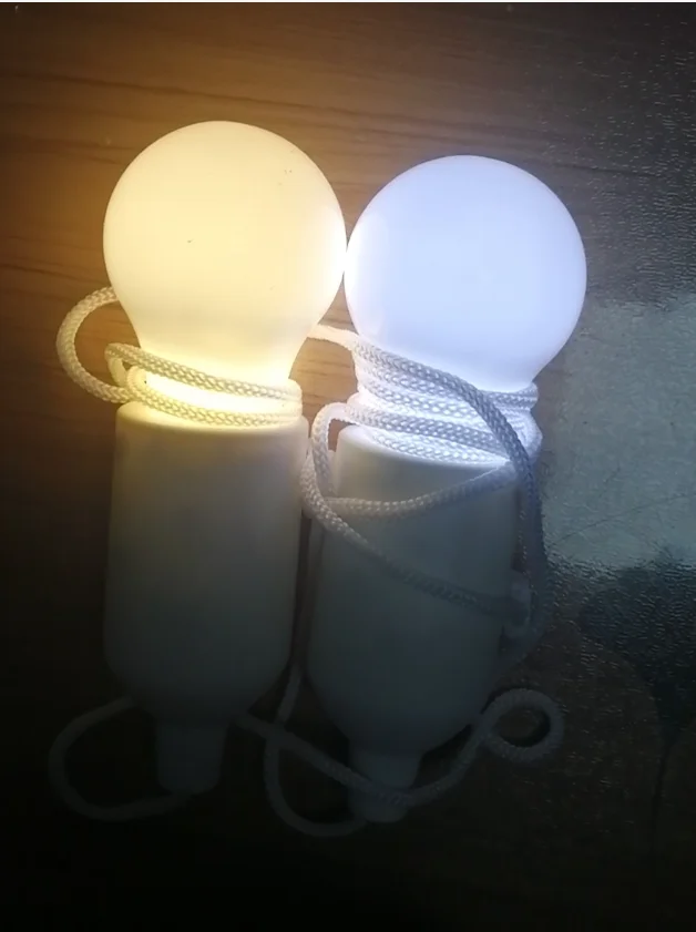Ampoule LED Avec Cordon De Serrage – Blanc Chaud 3000K, Sur Piles AAA, Pour Intérieur Et Extérieur