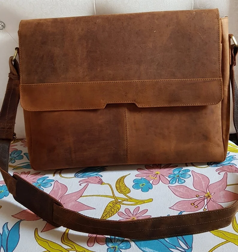 book messenger bag