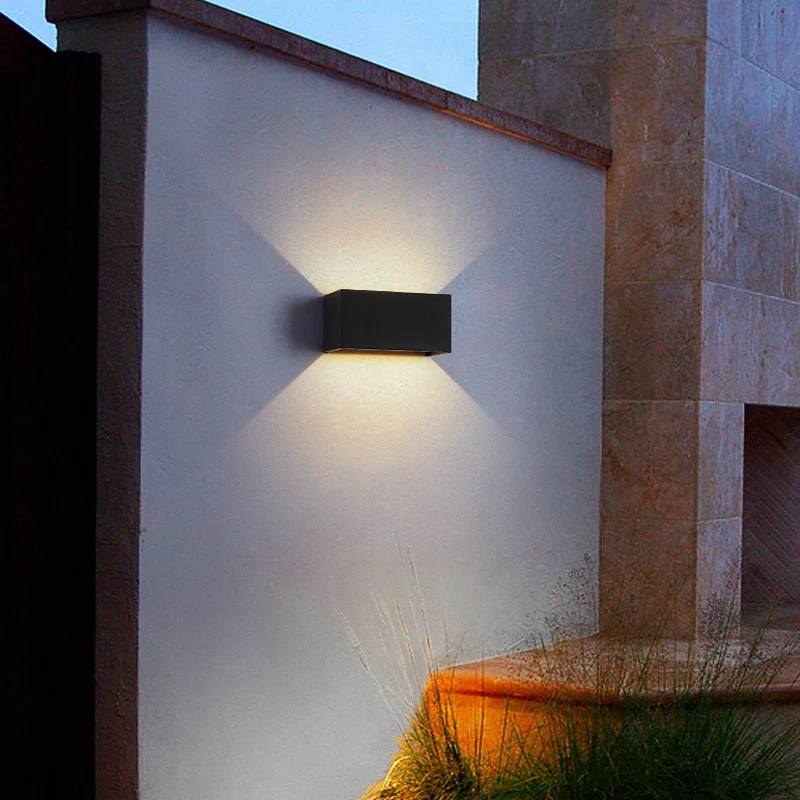 Applique murale LED moderne IP65, base étanche en aluminium, forme carrée, éclairage extérieur orientable vers le haut et vers le bas pour jardin, couloir et cour