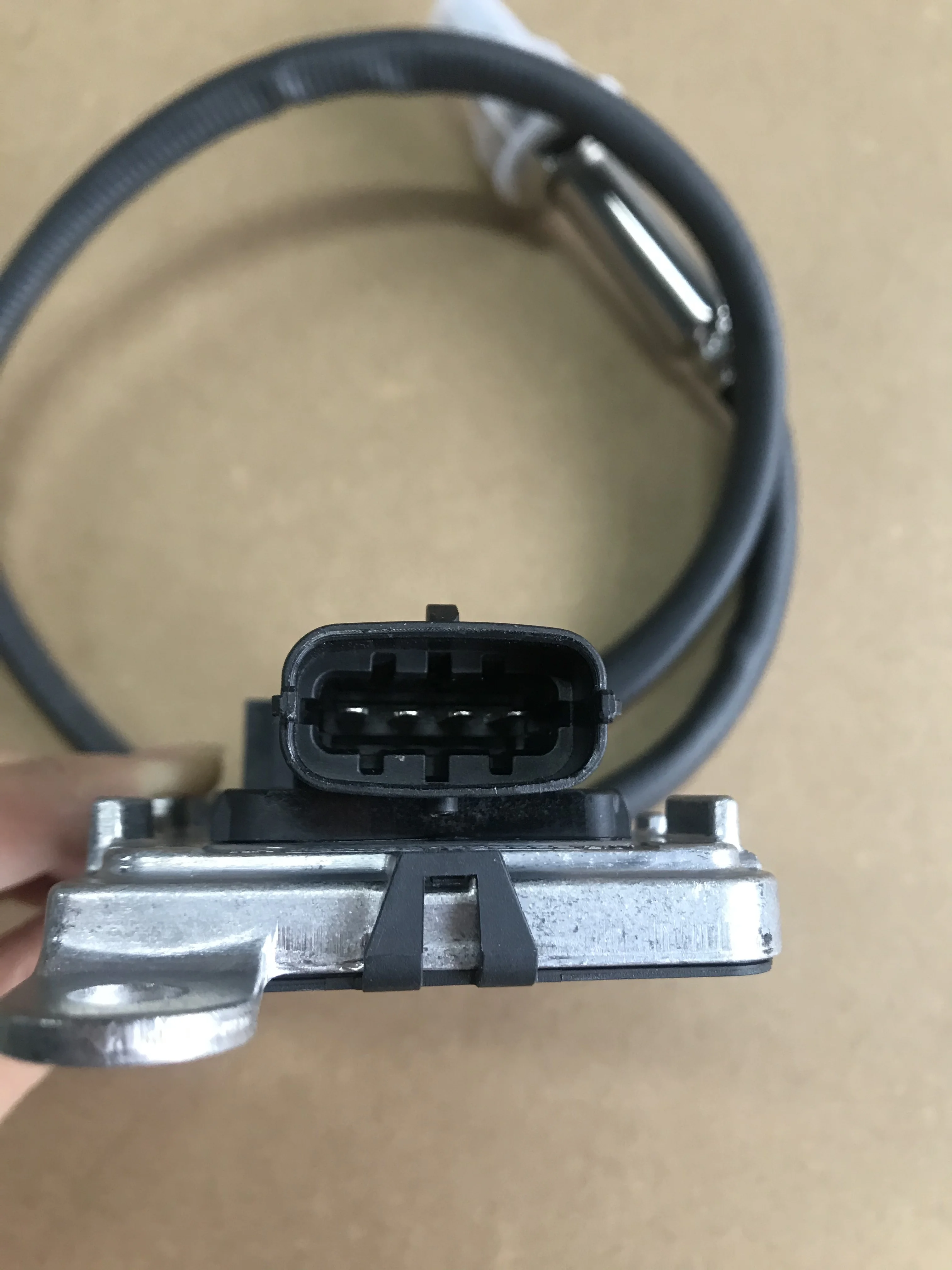 Датчик окиси азота 5WK9 7339A NOx датчик 12V для Benz для Detroit DD13 DD15 DD16 Uninox 5WK97339A A0101532328