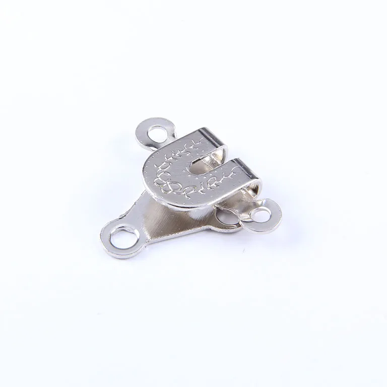 Крючок и глаз для