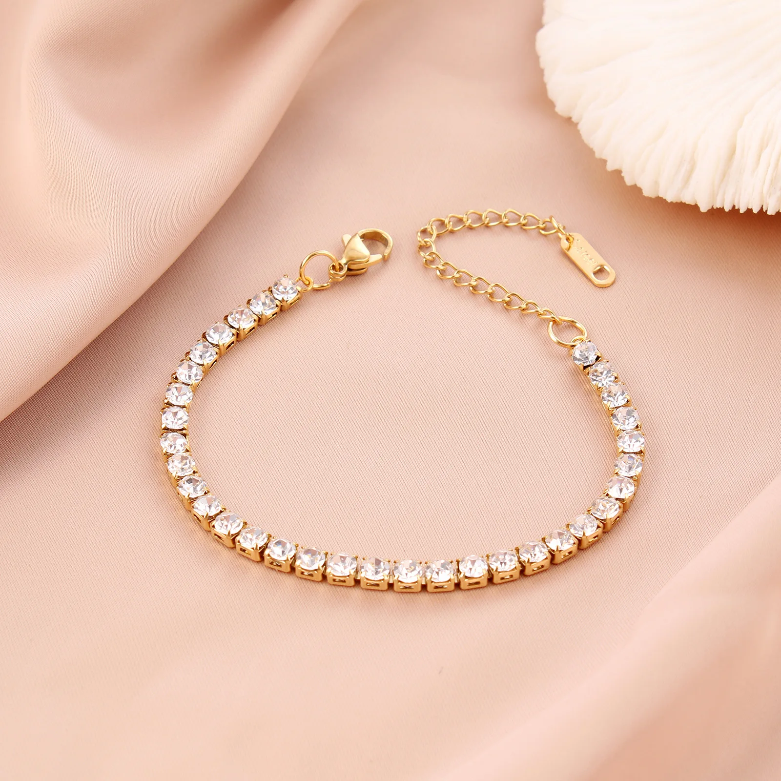 3mm 4mm フェイクダイヤモンドテニスブレスレット 18Kゴールドプレート 
