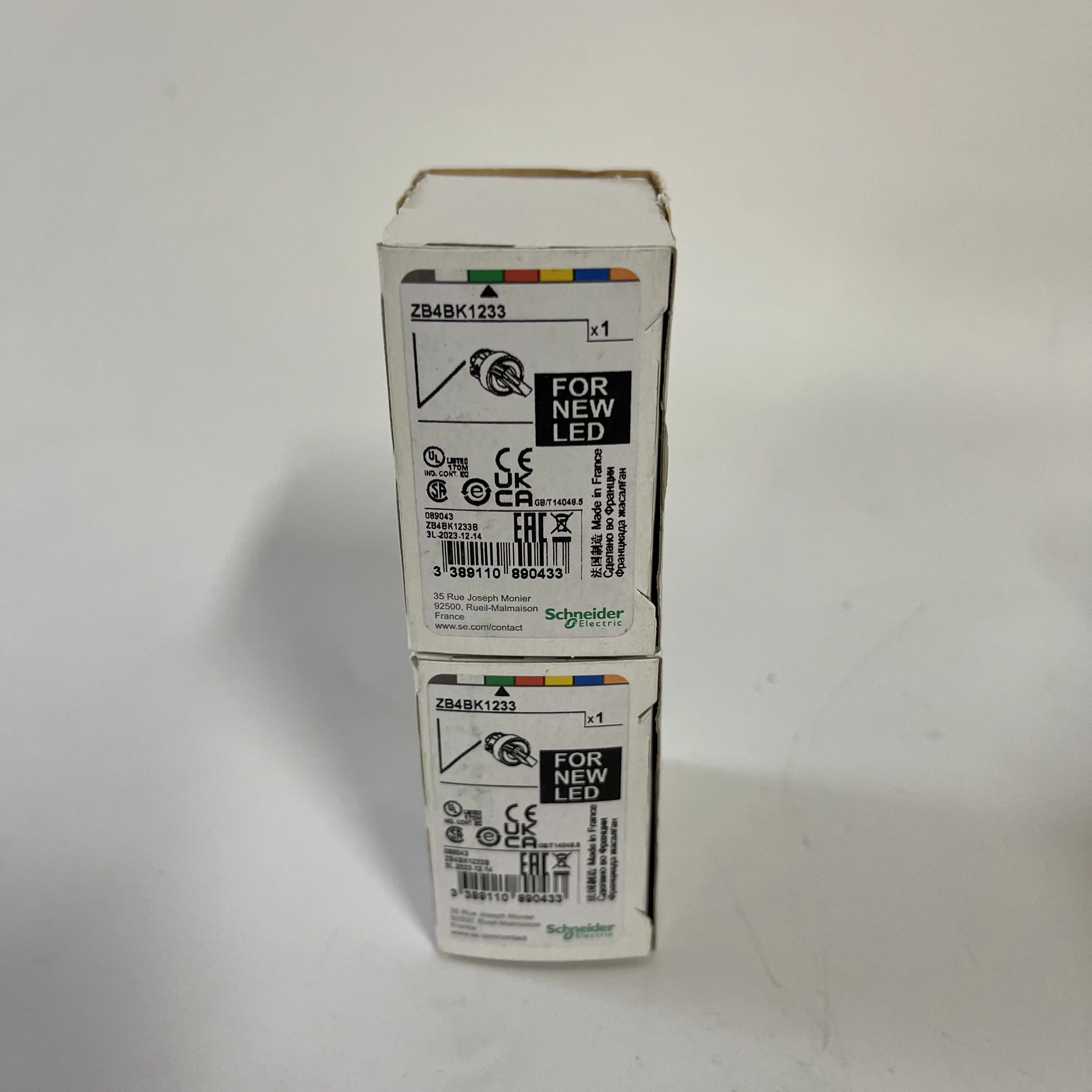 SCHNEIDER Pushbutton Contact Block For LED ZB4BK1233 SCHNEIDER Pushbutton Contact Block For LED ZB4BK1233