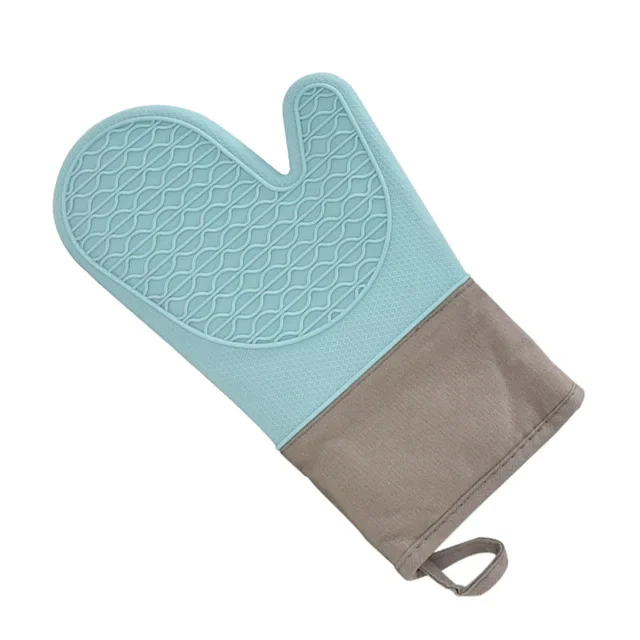 Novelty Dotted Kitchen Oven Mitts Eco-Friendly Food Grade Silicone Double-Layer Customizable Heat Resistant BBQ Grill Gloves