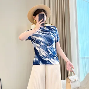 2026 Summer New High-End Design Tie-Dye Printed Elegant Casual Pleated Top All-Match Short-Sleeved T-Shirt for Women Polyester