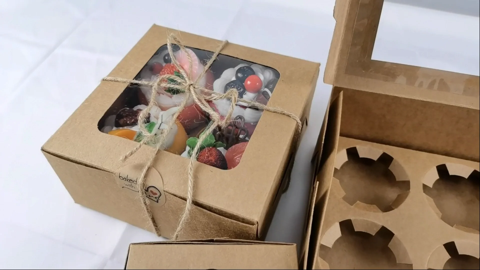 paper gift box for cake bakery with pet/pvc window include card