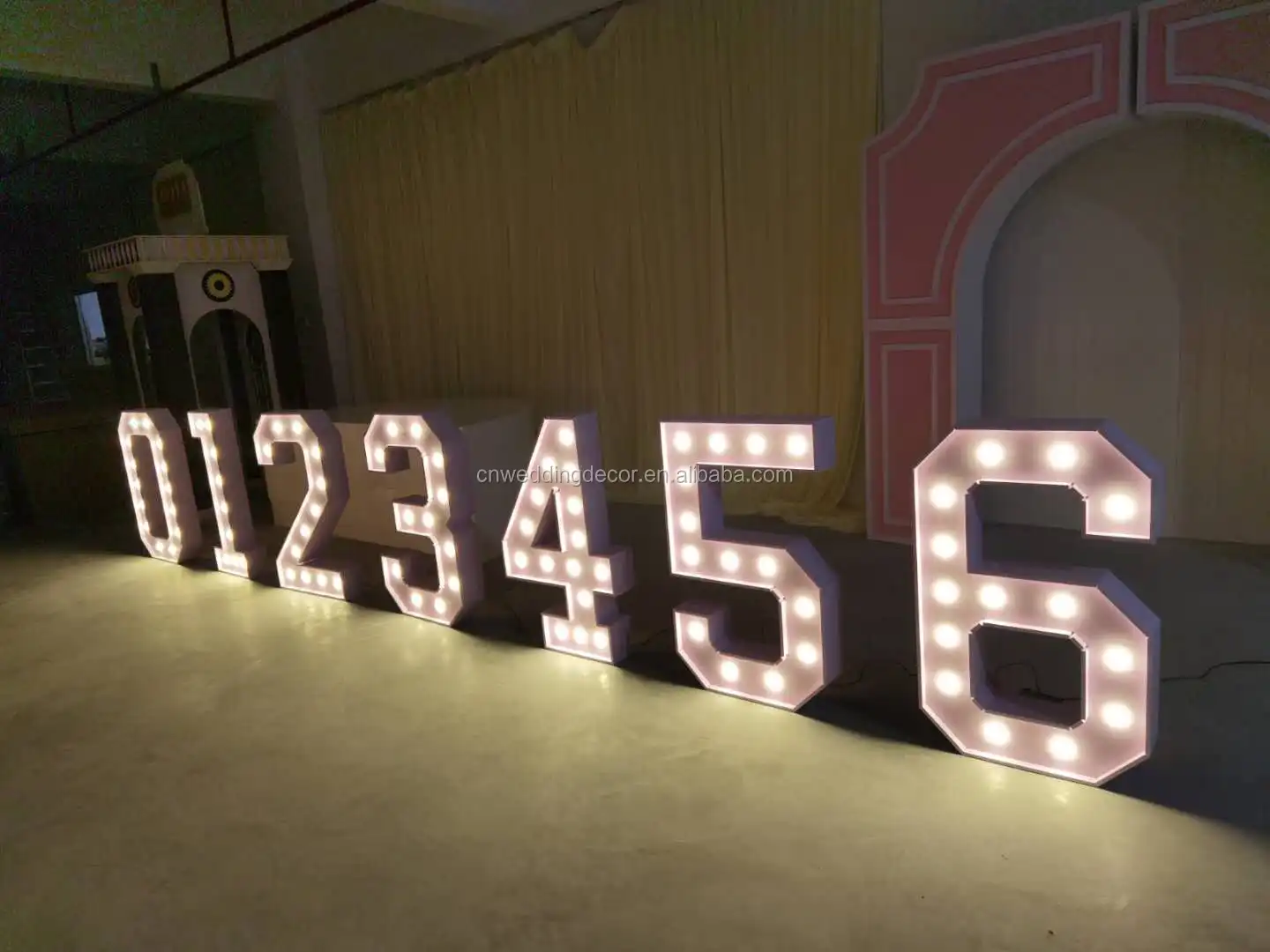 2 Lanternes LED "18 Ans" - Décoration Anniversaire Avec Lumière Chaude - Cadeau Pour Fille Ou Garçon