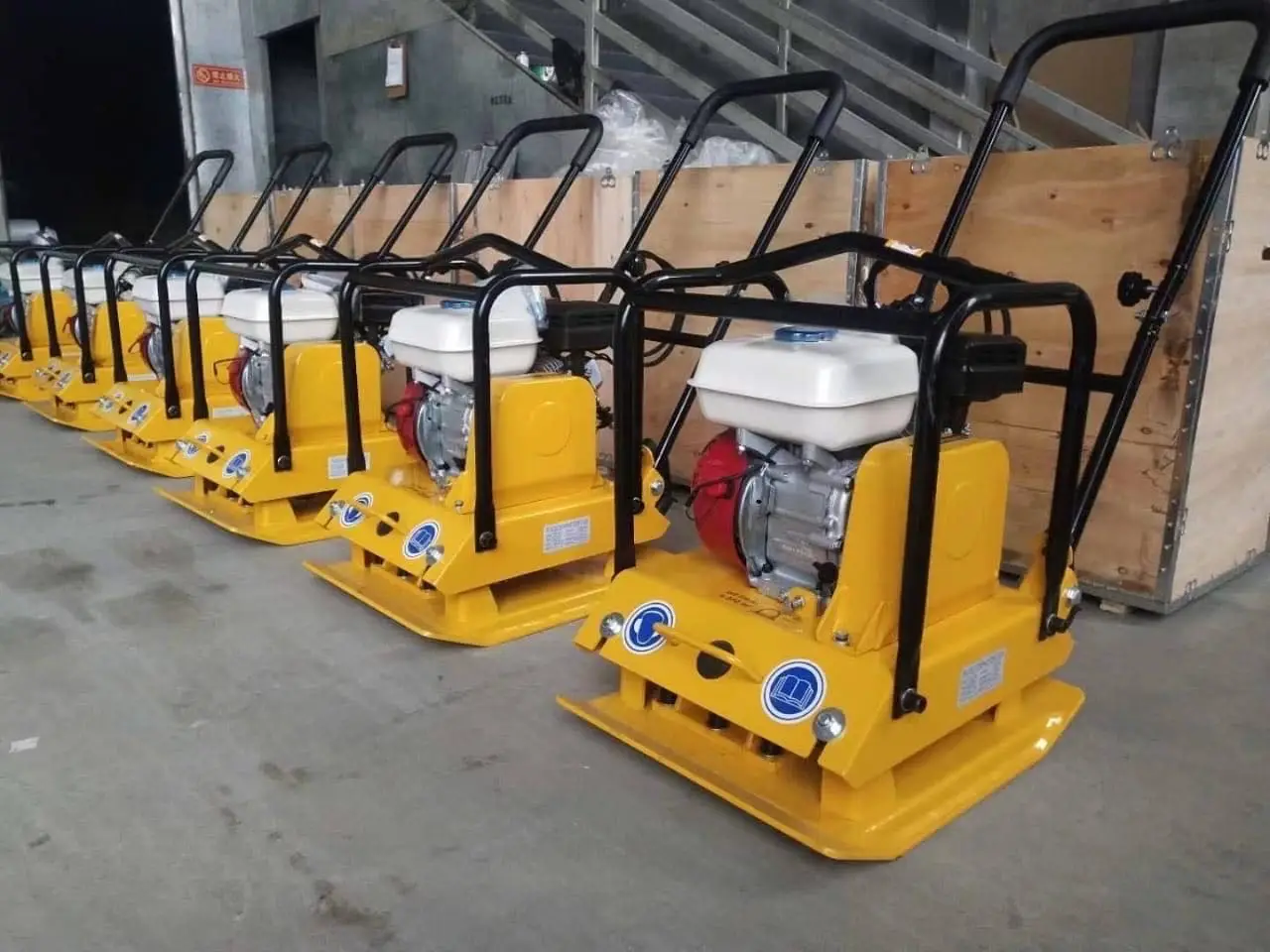 Sand Soil Compactor Gasoline Engine Vibratory Construction Concrete ...
