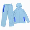 Azul