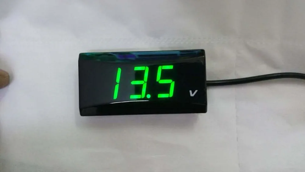 LED Motorcycle Waterproof Voltmeter Gauge Digital Display Voltmeter Panel Voltage Meter 12V Voltmeter for Motorbikes
