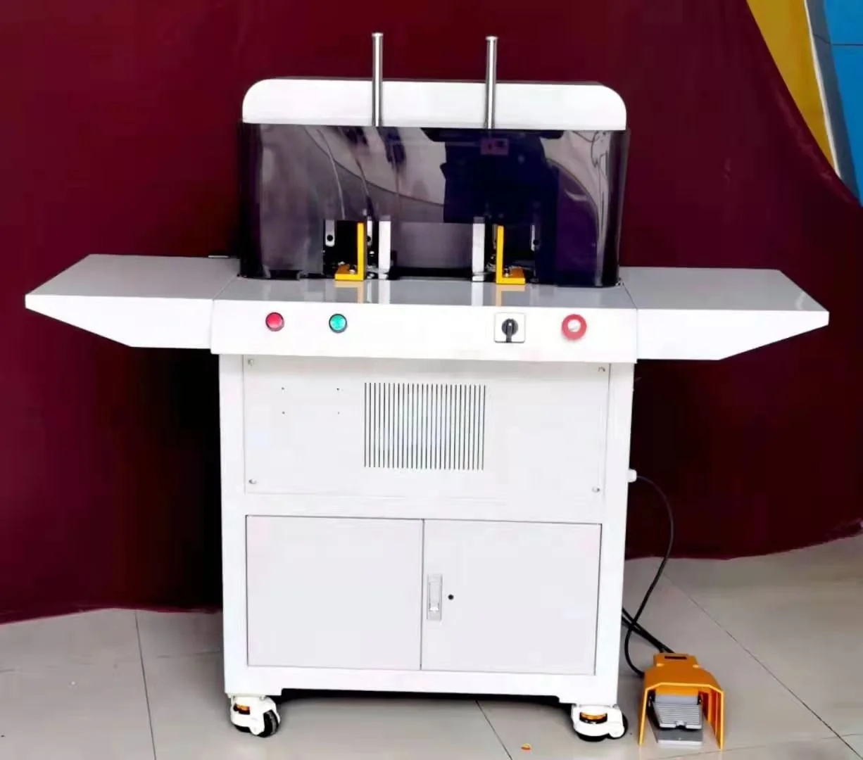Automatic Double Head Corner Rounding Machine End Corner Trimming Paper Cutting Machine PLC Core High Production Capacity