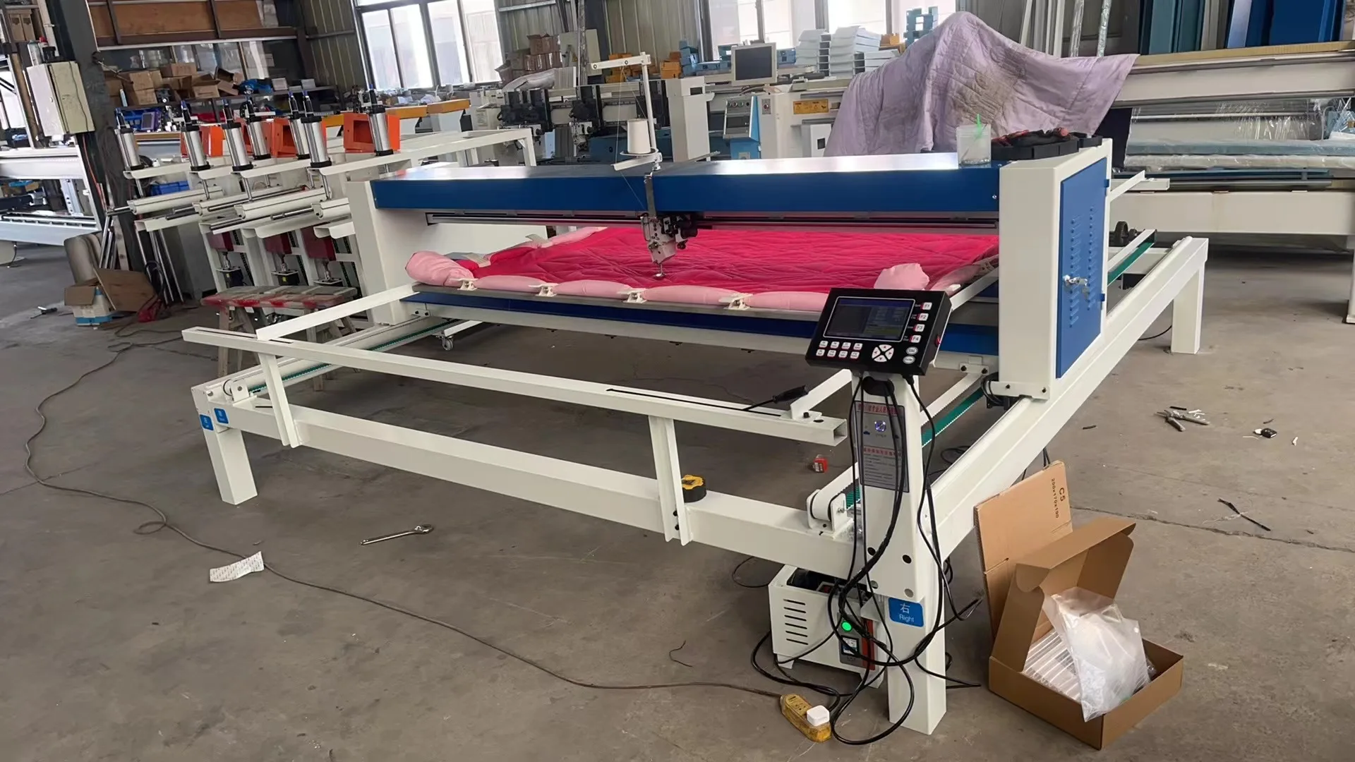 Factory Use Industrial Computerized Single Head Quilt Automatic Quilting Sewing Making Machine