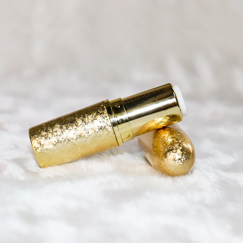Wholesale Custom Bullet Gold Cosmetic Packaging Lipstick Tube Plastic Golden Lip Gloss Bottle Luxury All Gold Lip Balm Container Master Design
