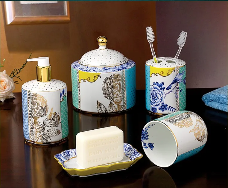 High quality porcelain bathroom accessories set