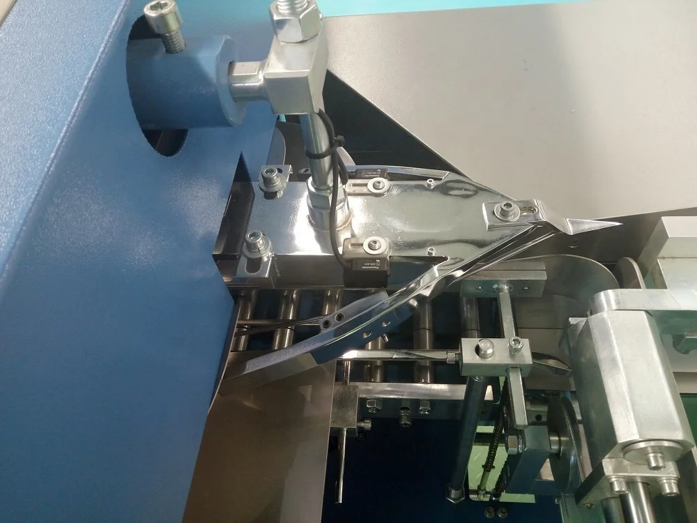 Zk320 Soft Cover Book Flap Machine for Book Cover Folding Automatic Flap Cutting Machine