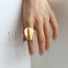 A207 - Anillo abierto de oro pero no ajustable
