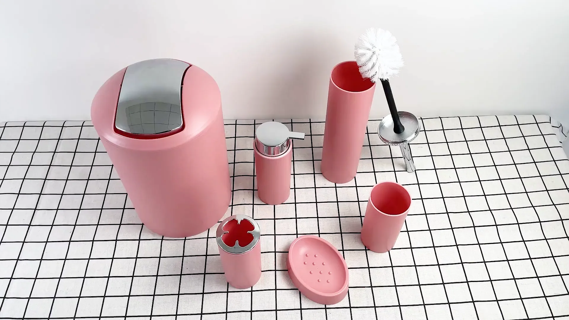 Luxury Pink Toilet Accessories Solid 6 Piece Plastic Bathroom