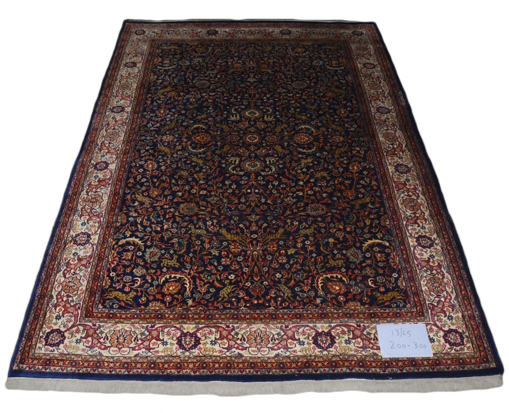 Bulk Stock Classic Hand Made Persian Wool Carpets and Rugs Embroidered