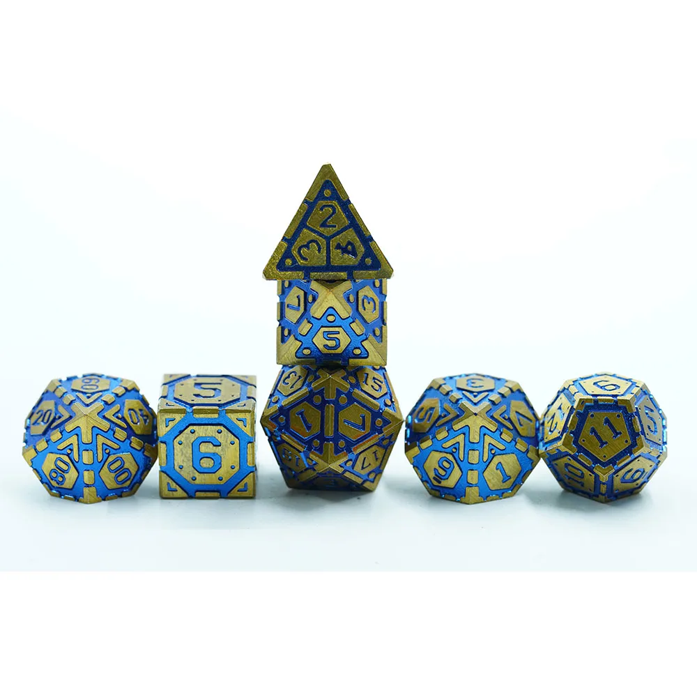 Nově navržená 7ks RPG kovová kostka 16MM Drak a Dungeons Zlatá a modrá zinečná slitina Mnohostěnná pro DND hry