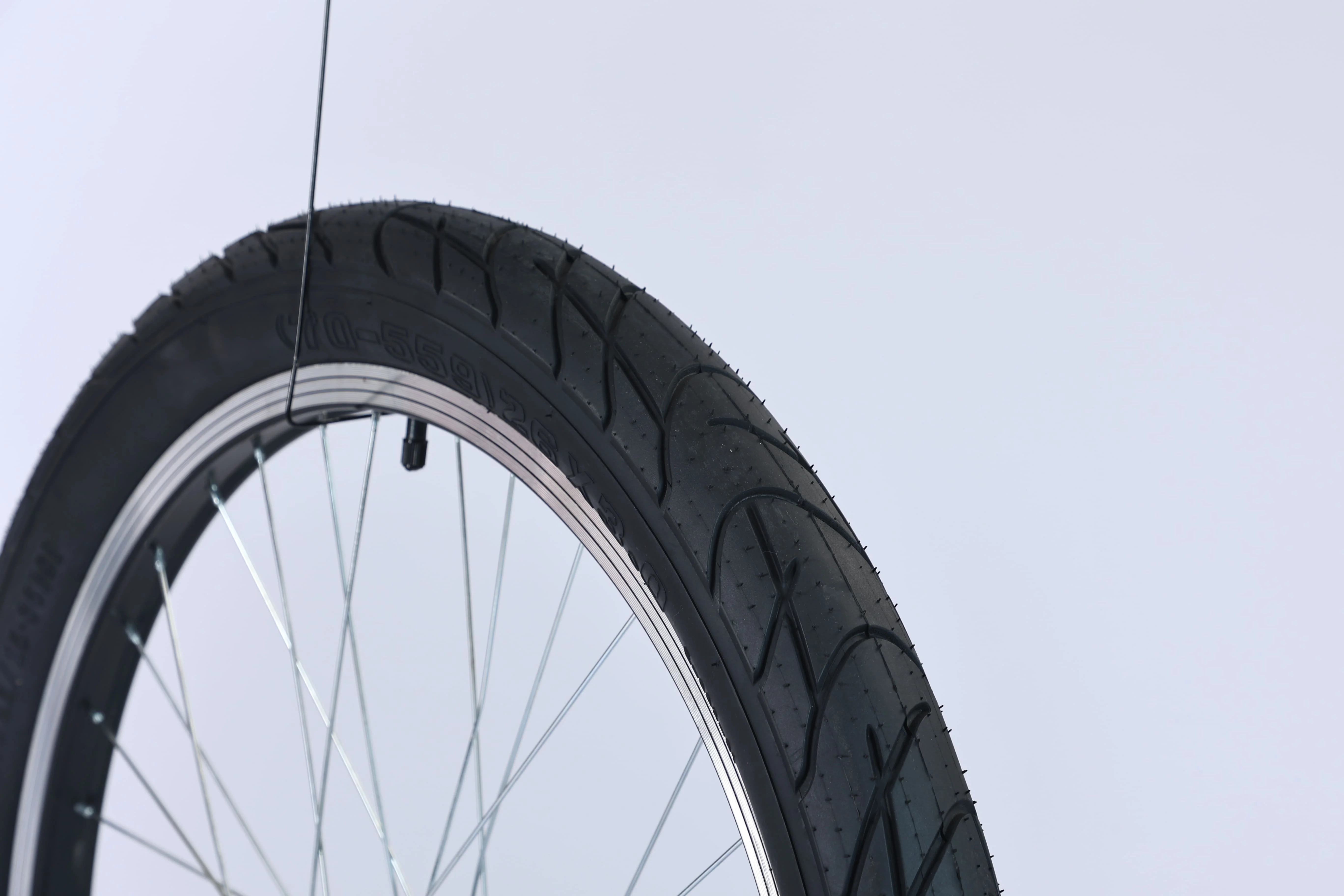 26 x 2.0 mountain bike tire