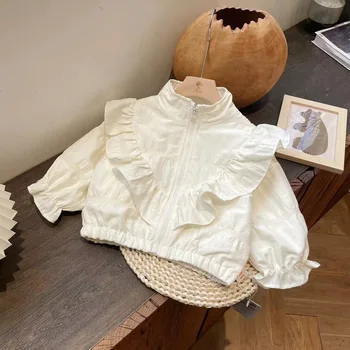 Spring and Autumn 2025 Girls' Baby Coat Solid Color Long Sleeve Baby Girl Jacket Stylish Children's Doll Lace Kids Tops