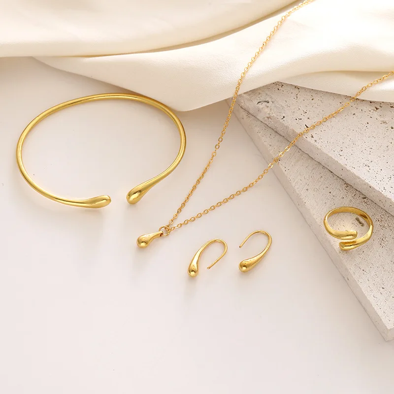 Set De Joyería De Lágrima 4 Piezas: Collar, Pendientes, Pulsera Y Anillo – Aleación Hipoalergénica Con Cristal Brillante – Regalo Elegante Para Mujer