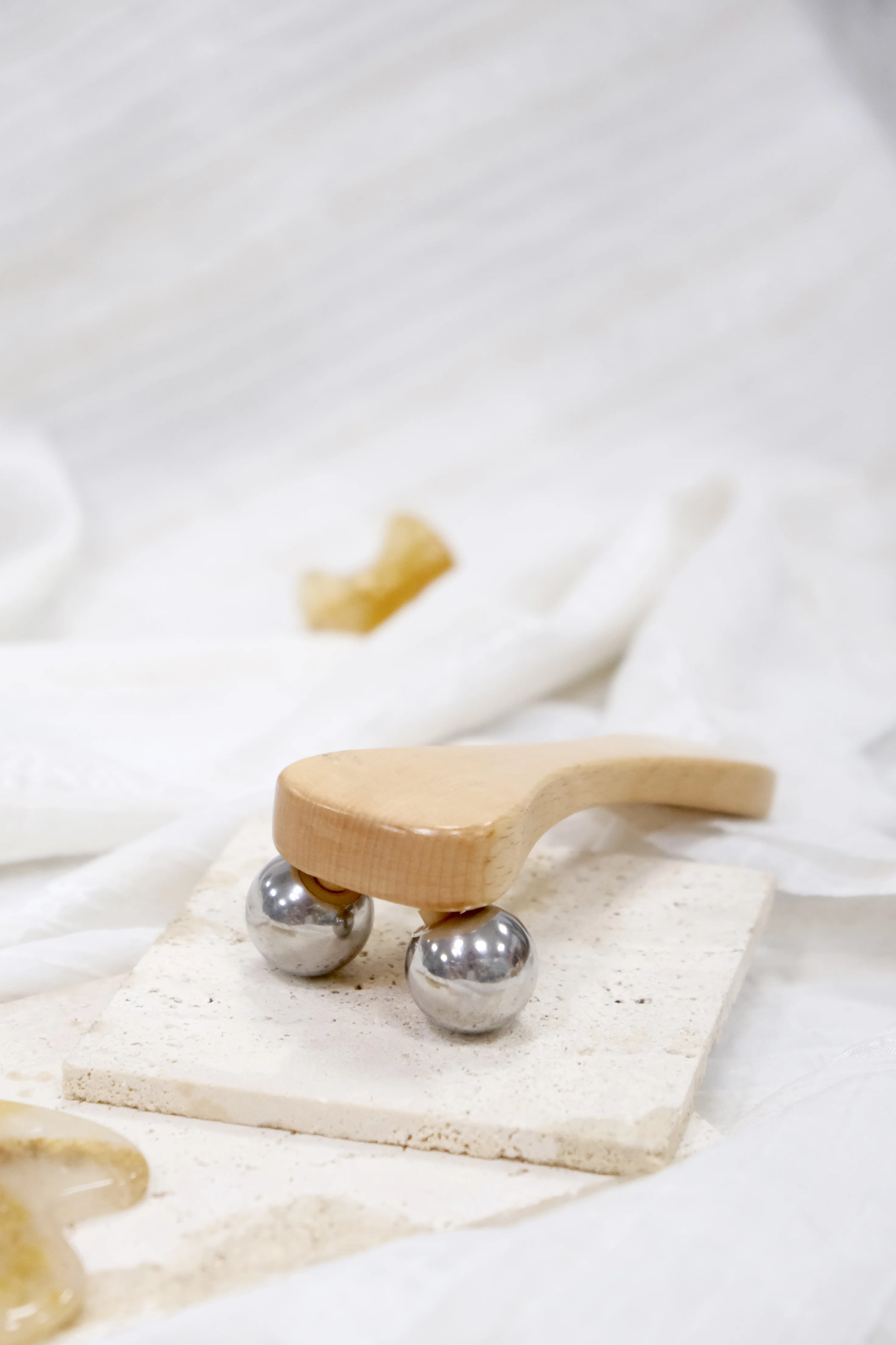 High Quality Wooden Facial Care Face Roller Stainless Steel Components PC/POM Custom Logo Premium Massage Relaxation Comfort