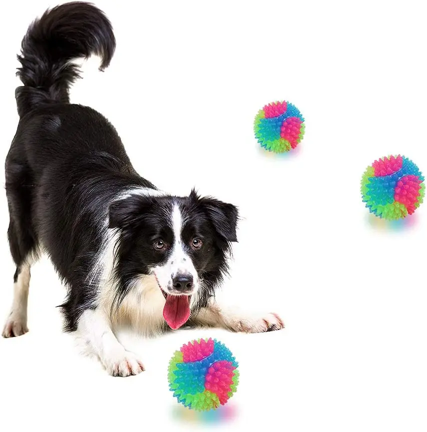 Hot Sale 4pcs Light Up Spiky Dog Balls Flashing Elastic Led Chew Toy