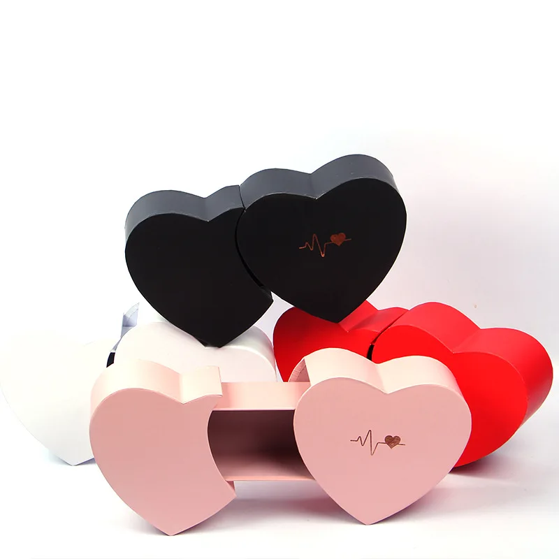 Hộp quà tặng hình trái tim là lựa chọn hoàn hảo để đối phương cảm nhận được tình cảm của bạn. Hãy xem hình ảnh để tìm hiểu thêm về cách trang trí và thiết kế hộp quà tặng đầy tình yêu này.
