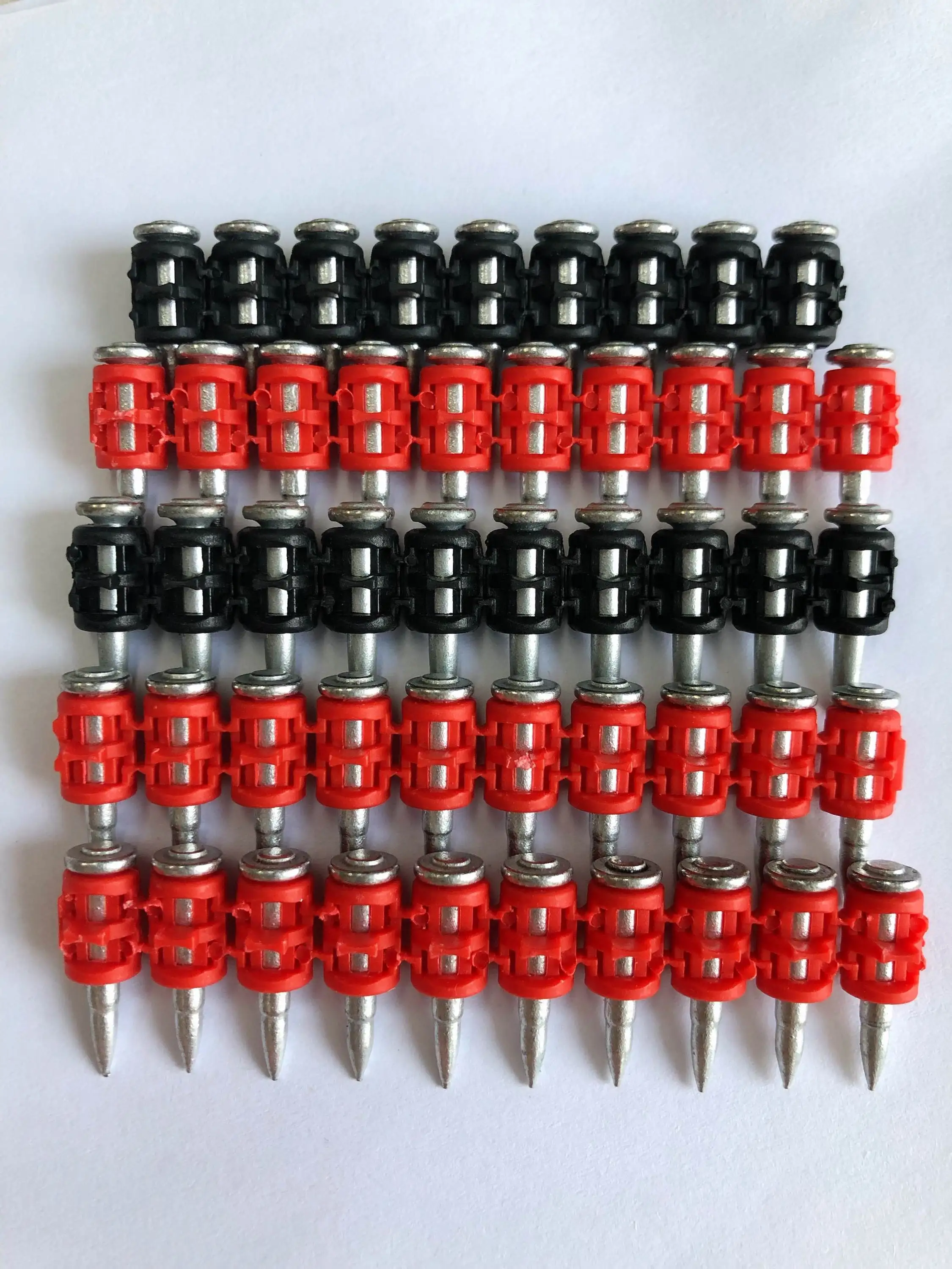 BX3 Concrete Nails HC6 Step Shank Bullet Point for Russia Market 2.6/3.0*22/25/27/32/38 mm Drive Pins