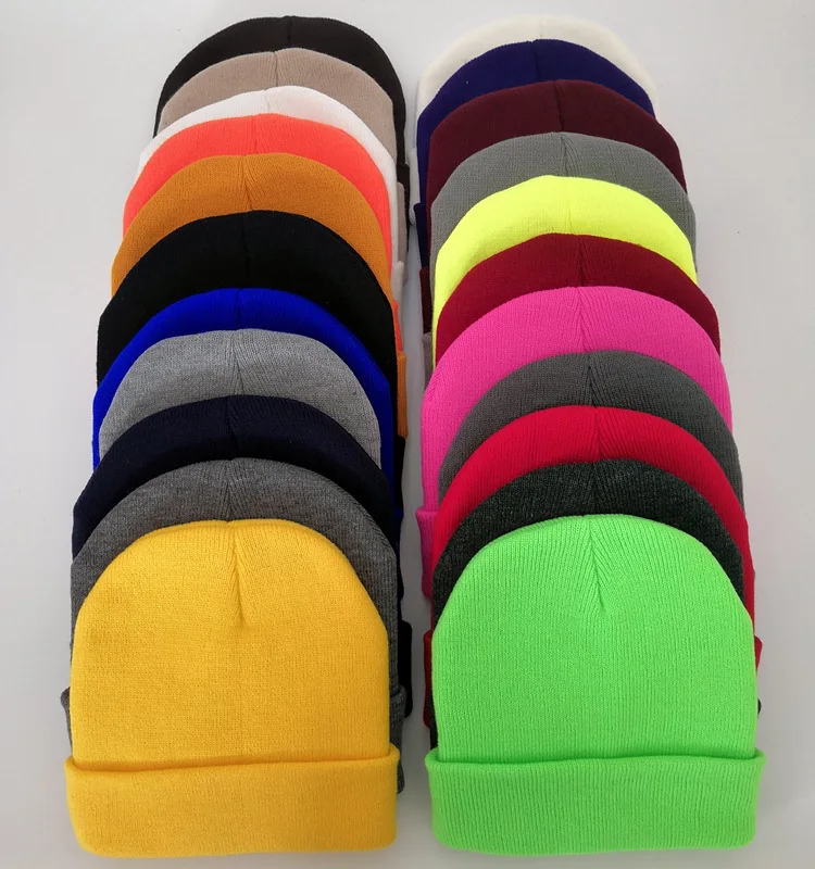 Fashionable Custom Embroidery Logo Solid Color Warm Winter Beanie Knit Hats Manufacturer