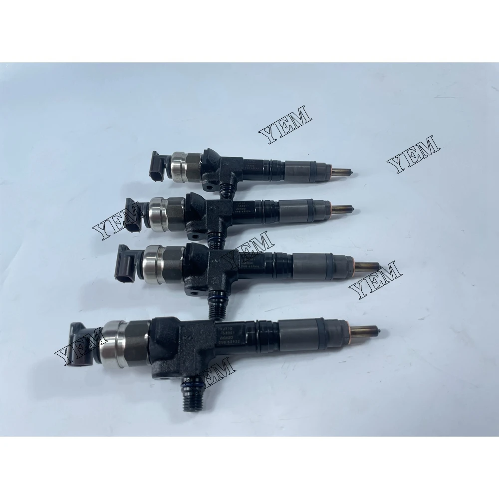 V3307 Fuel Injector 1J770-53074 for Kubota 3