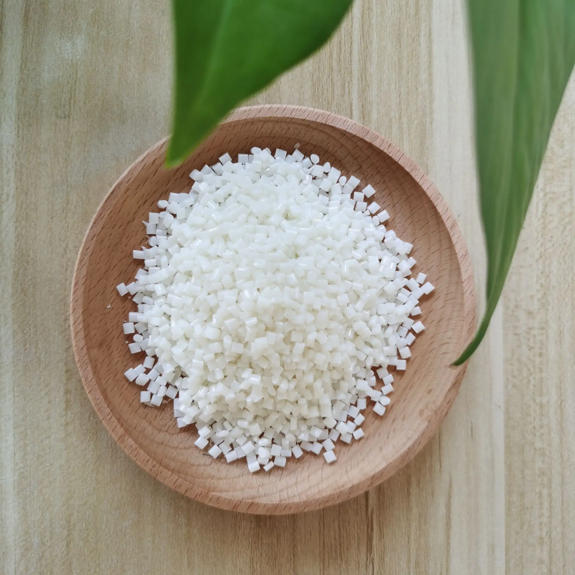 Compound Plastic Material PBT-RG15 Polybutylece Terephthalate Pbt Granules FR UL94 V0 Flame Retardant PBT GF15