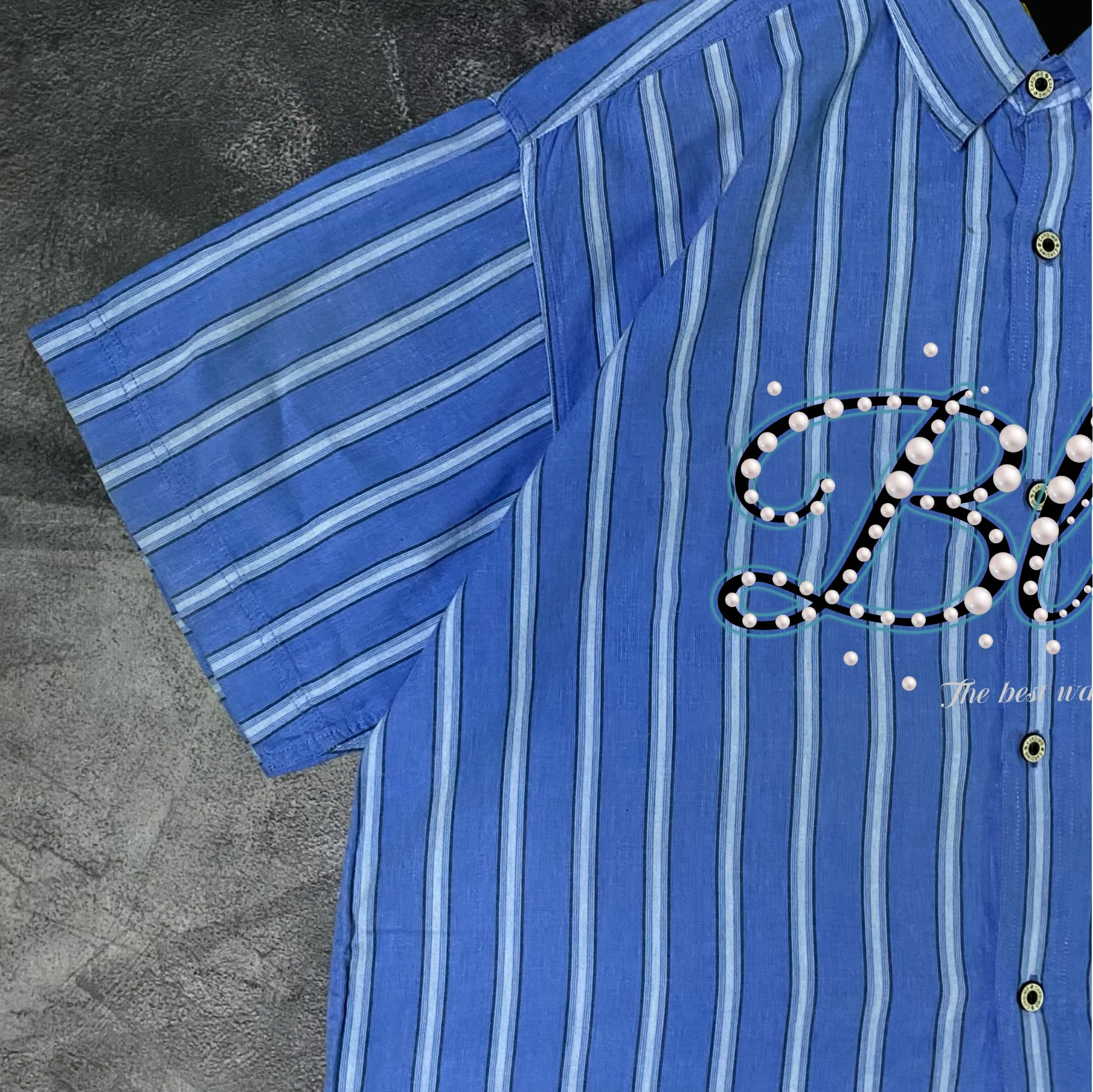 2025 Summer New Styles Vintage Boxy Fit Oversize Cropped Flannel Shirt for Men Cotton Button up Screen Print Shirt for Men gallery 3