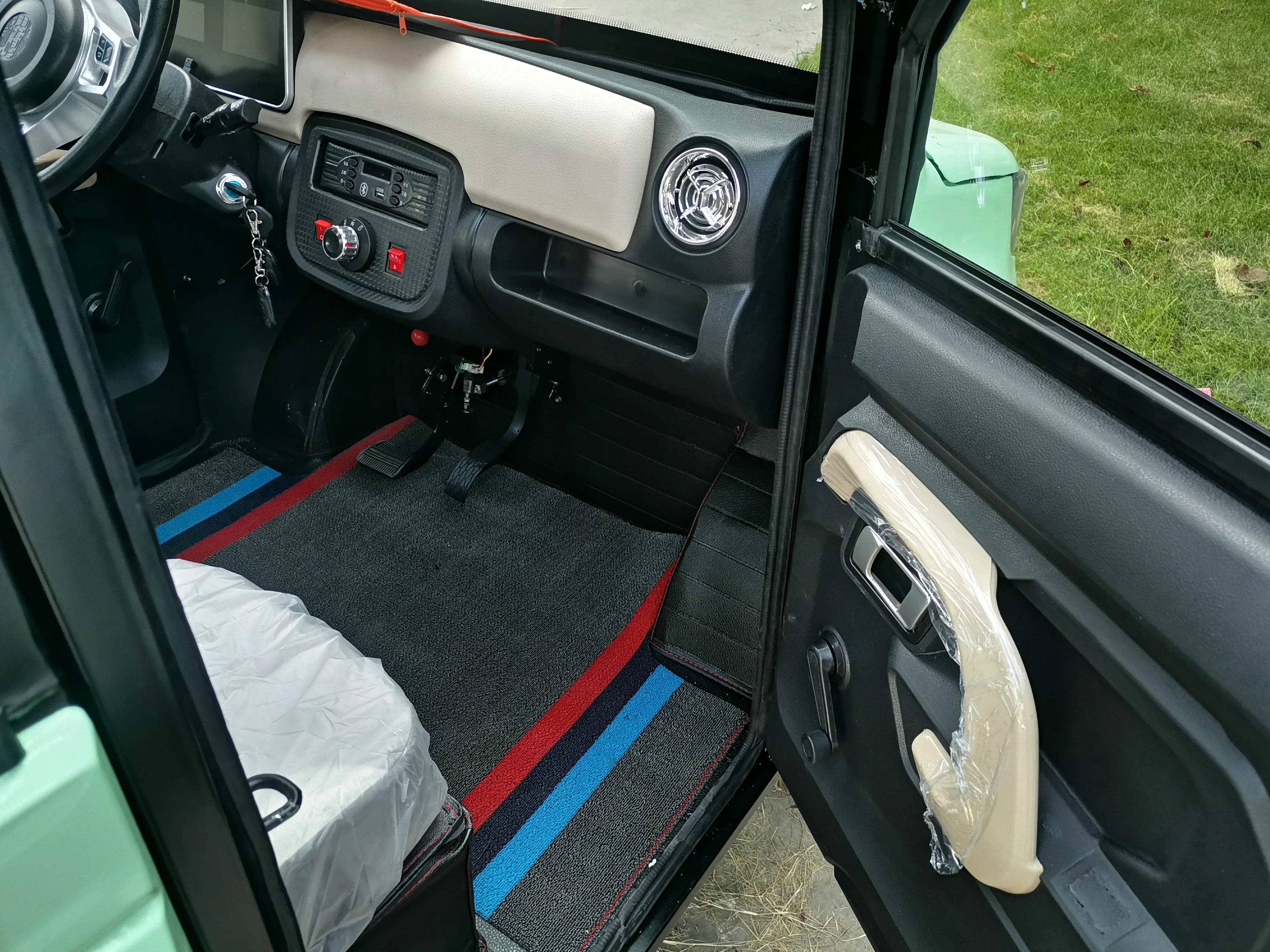 Низкая стоимость coche electrico китайские взрослые две двери 4 сиденья carro electrico Мини авто электрический автомобиль без водительских прав